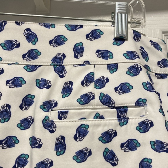 NWOT - IZOD GOLF Blue, Turquoise & White Golf Shoe Patterned Skort - Sz 12 - Picture 14 of 14